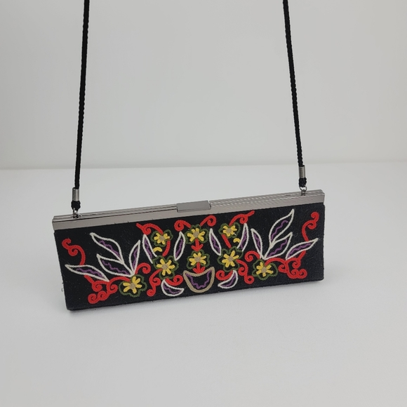 Kate Landry Embroidered black Vintage clutch - Picture 3 of 10